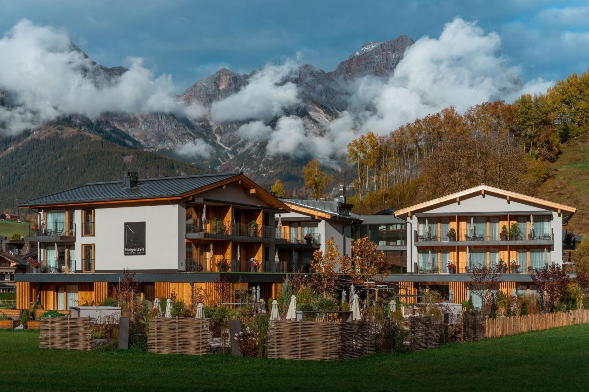 Wellness Und Brunch Hotel Morgenzeit Beheizter Naturpool Mit Sandstrand Genuss Fruehstueck Bis 13 Uhr Hochkoenig Sommercard Maria Alm am Steinernen Meer Esterno foto