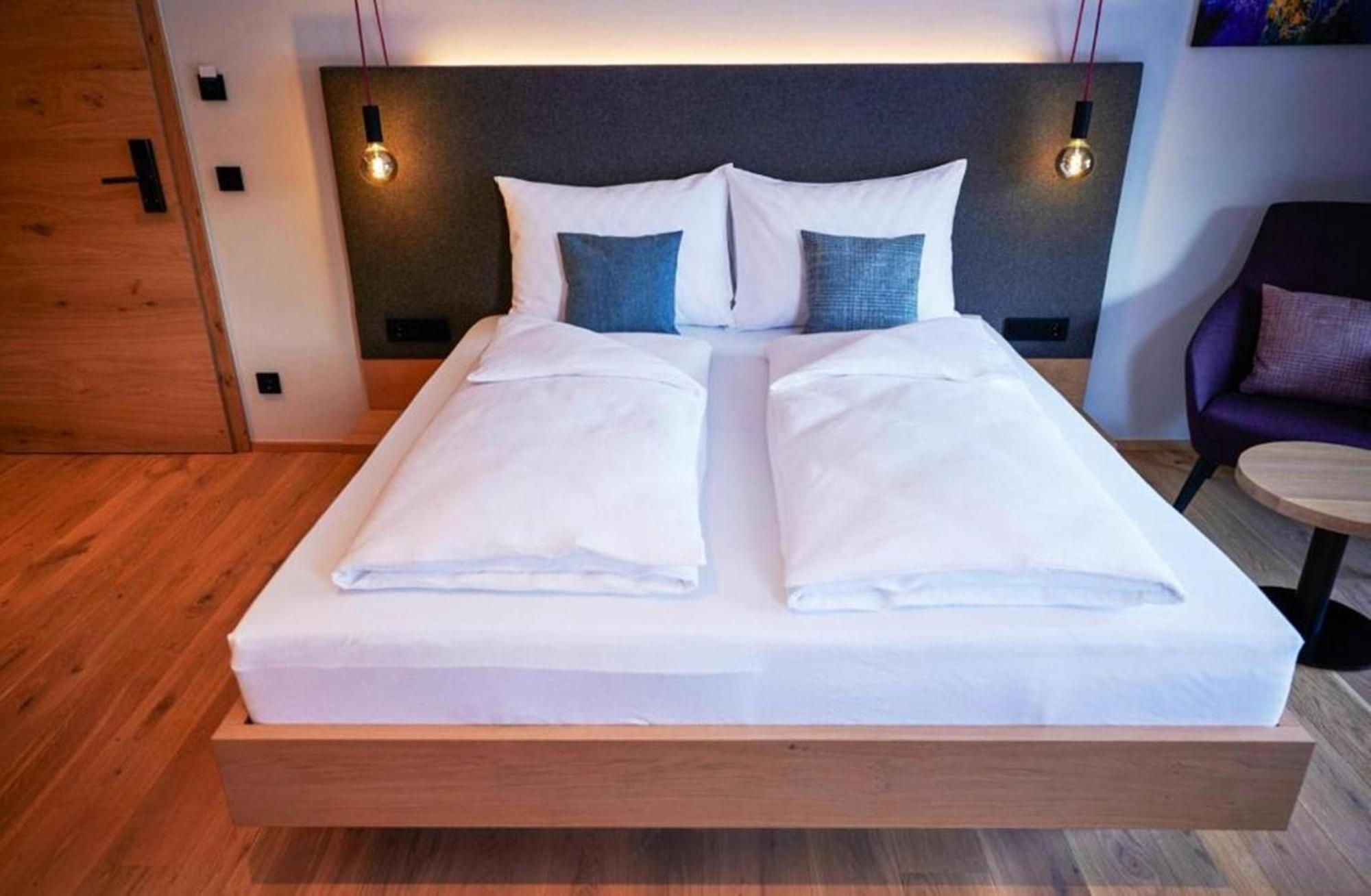 Wellness Und Brunch Hotel Morgenzeit Beheizter Naturpool Mit Sandstrand Genuss Fruehstueck Bis 13 Uhr Hochkoenig Sommercard Maria Alm am Steinernen Meer Esterno foto