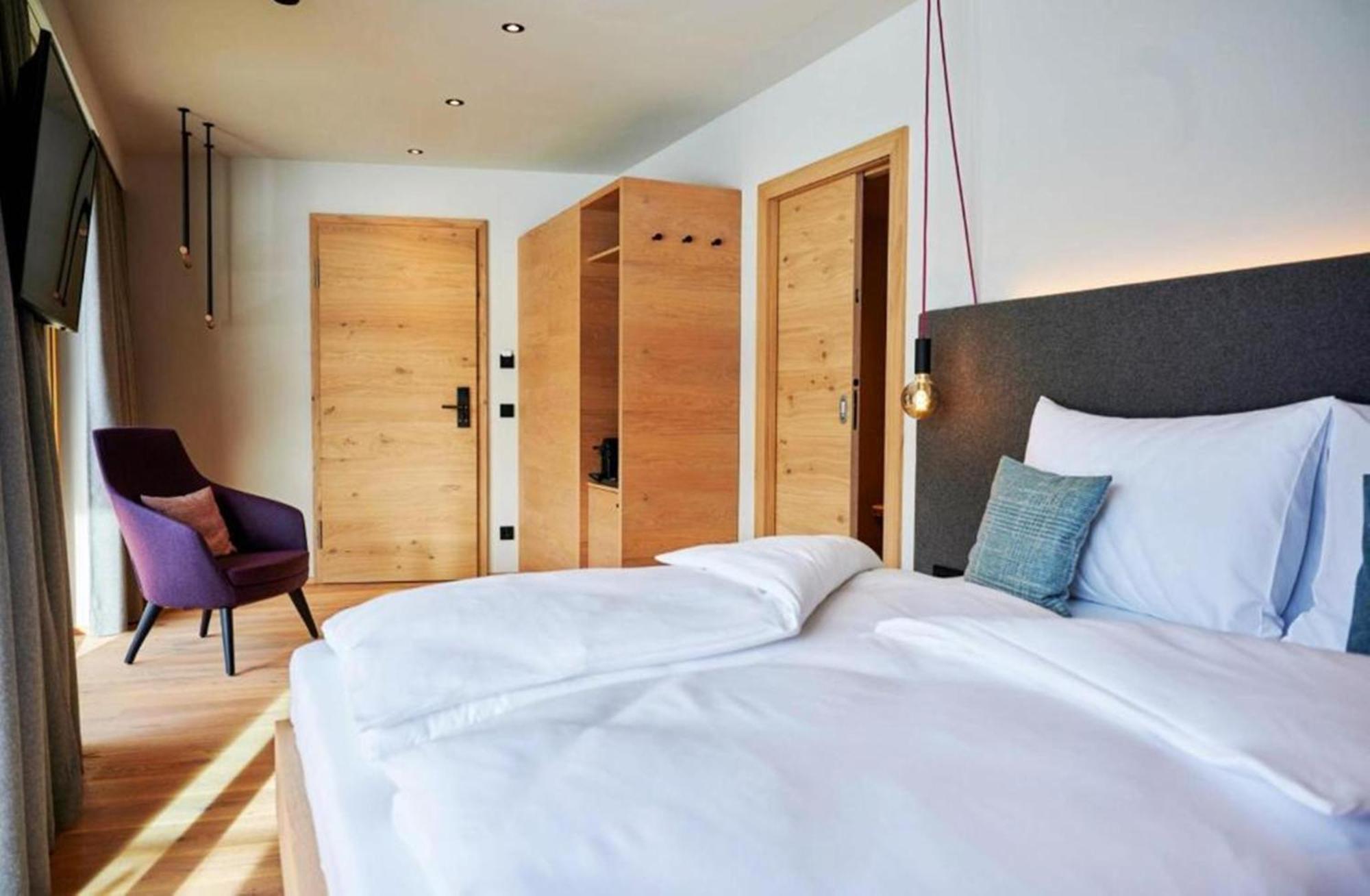 Wellness Und Brunch Hotel Morgenzeit Beheizter Naturpool Mit Sandstrand Genuss Fruehstueck Bis 13 Uhr Hochkoenig Sommercard Maria Alm am Steinernen Meer Esterno foto